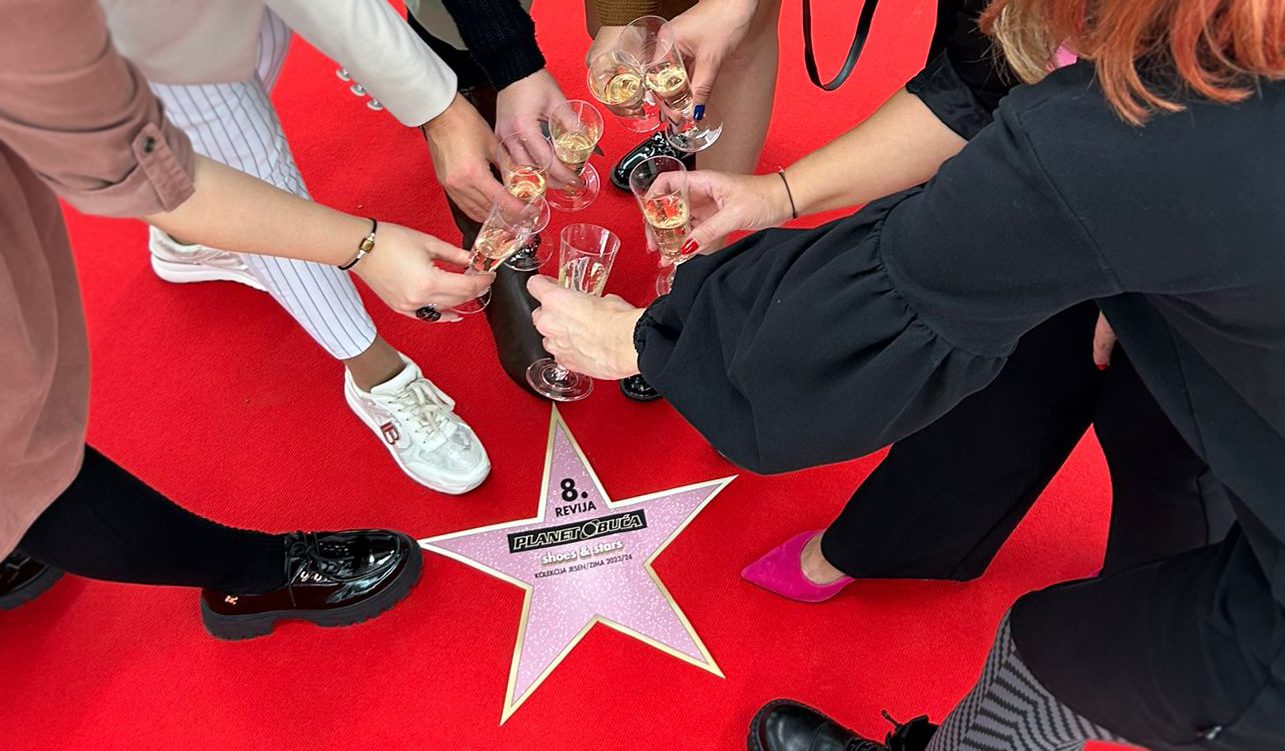 Revija inspirirana filmskim hitovima